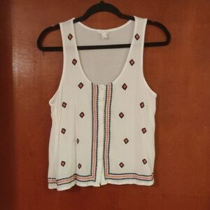 Elegant Sleeveless Blouse with Embroidery